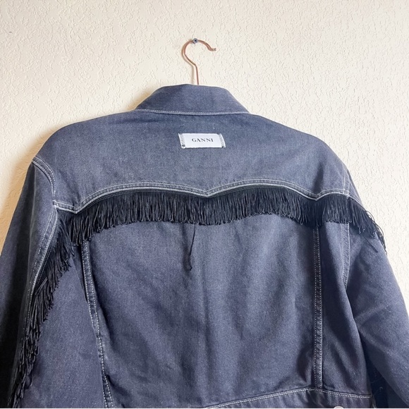 Ganni Rienzi Cropped Fringe Denim Jacket Washed
Black Size 36 Small - Picture 11 of 16
